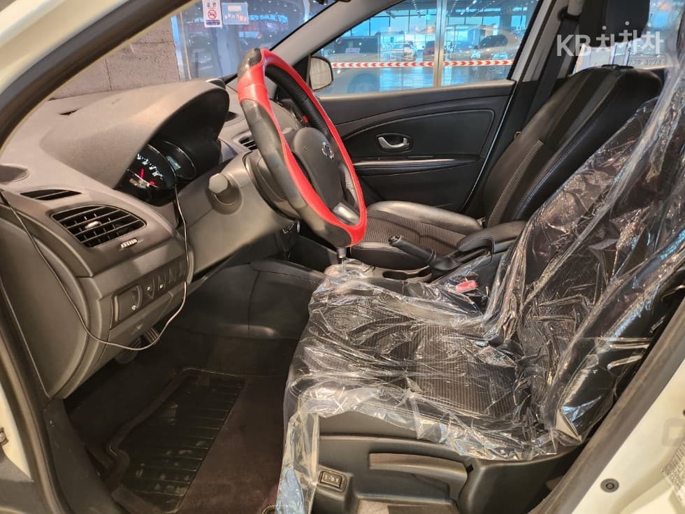 Рено Корея НовSM3SE Black Стандартен - 10