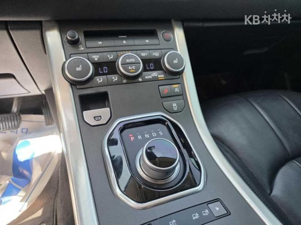 Land Rover Range Rover Евок5-врати 2.0 TD4 SE - 16