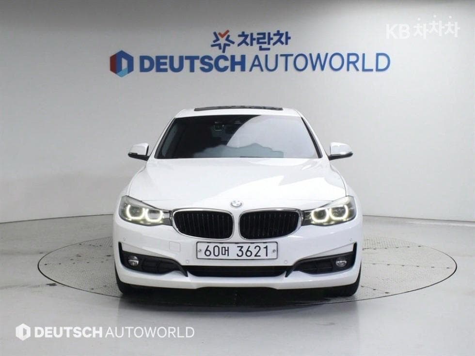 BMW GranTurismo 3 Series GT 320d F34 xDrive (14 years ago~) - Image 3