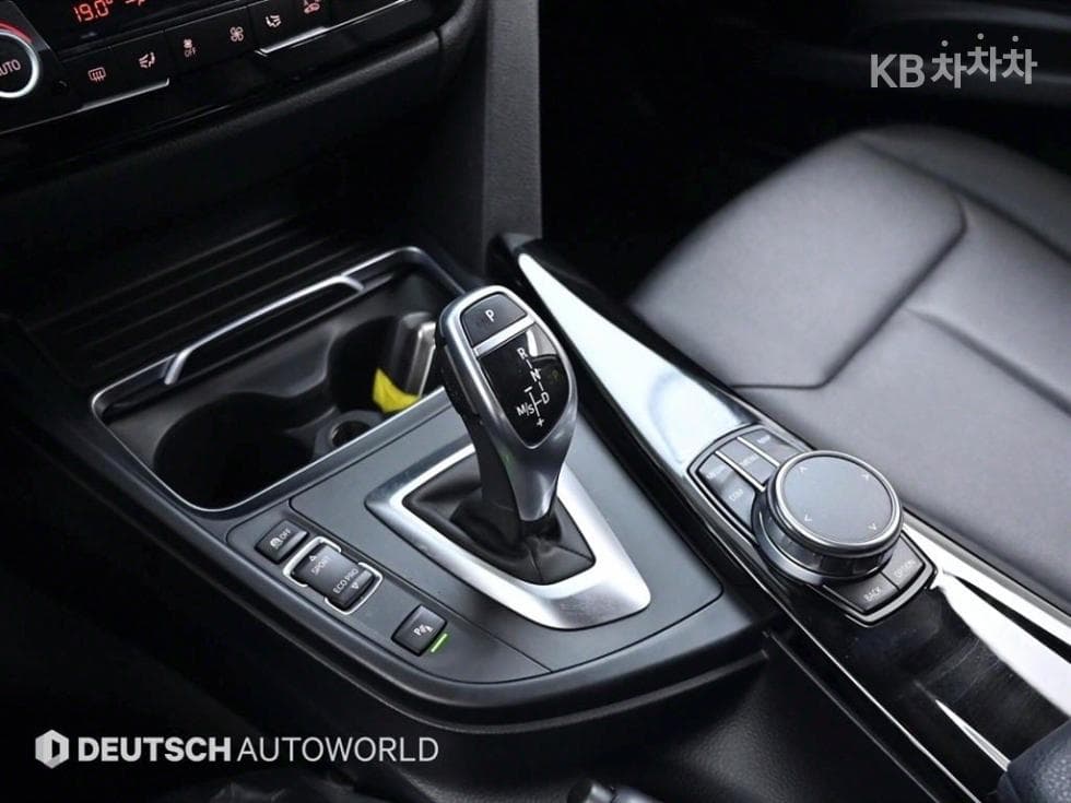 (60mer3621)BMW GranTurismo 3 Series GT 320d F34 xDrive (14 years old~) - 9