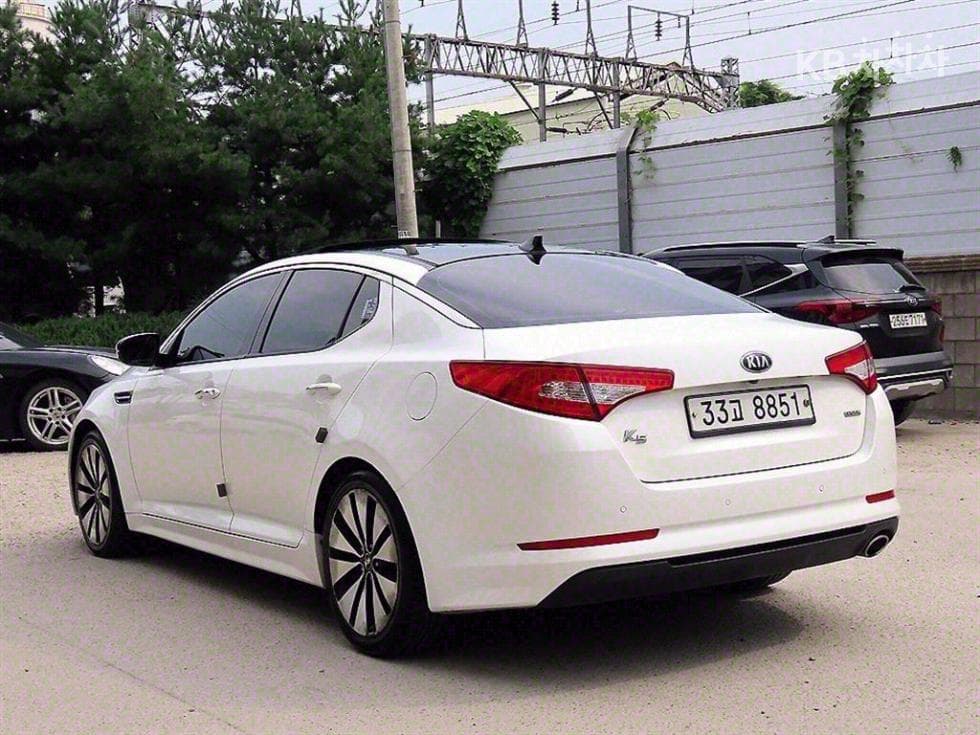 Kia K5 Gasoline 2.0 Prestige - Image 3