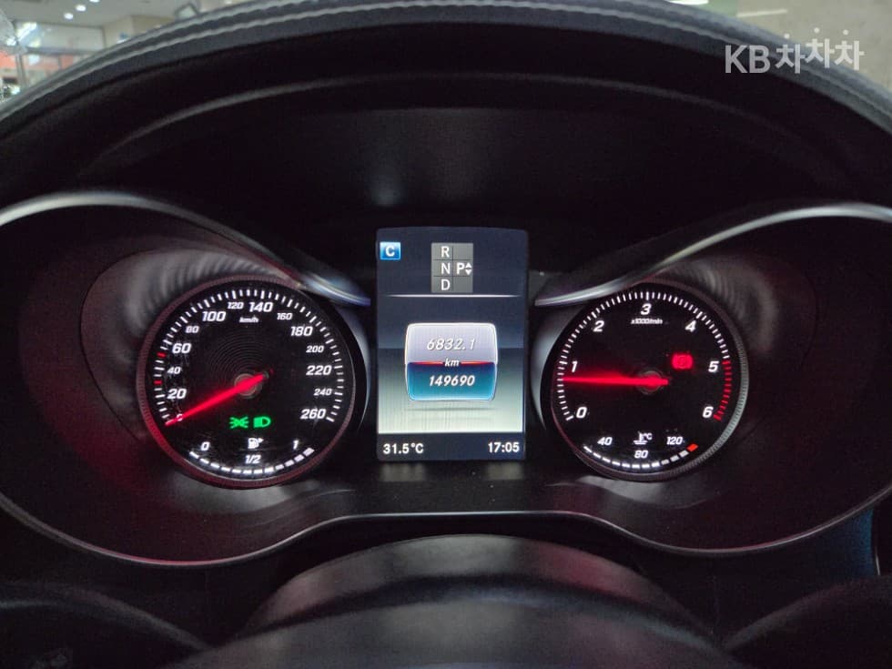 Mercedes-Benz The New (фейслифт) C-КласC250 d 4MATIC - 10