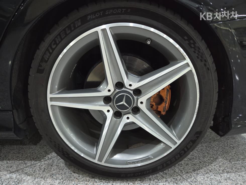 Mercedes-Benz The New (фейслифт) C-КласC250 d 4MATIC - 21