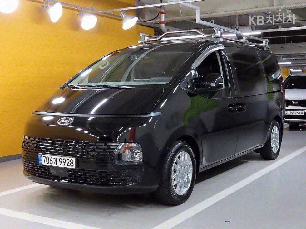 Hyundai Staria 3.5 LPG Tourer 11 Hyundai - Image 2