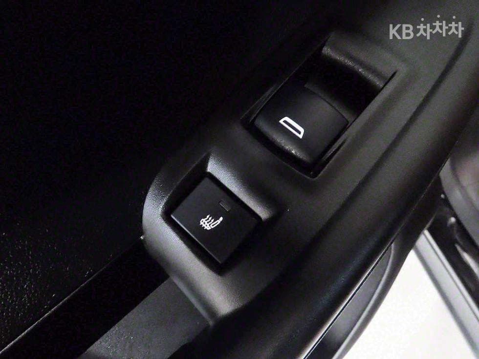 (275N7842)KoreaGM The New Trailblazer1.35 GLS Turbo 4WD RS - 15