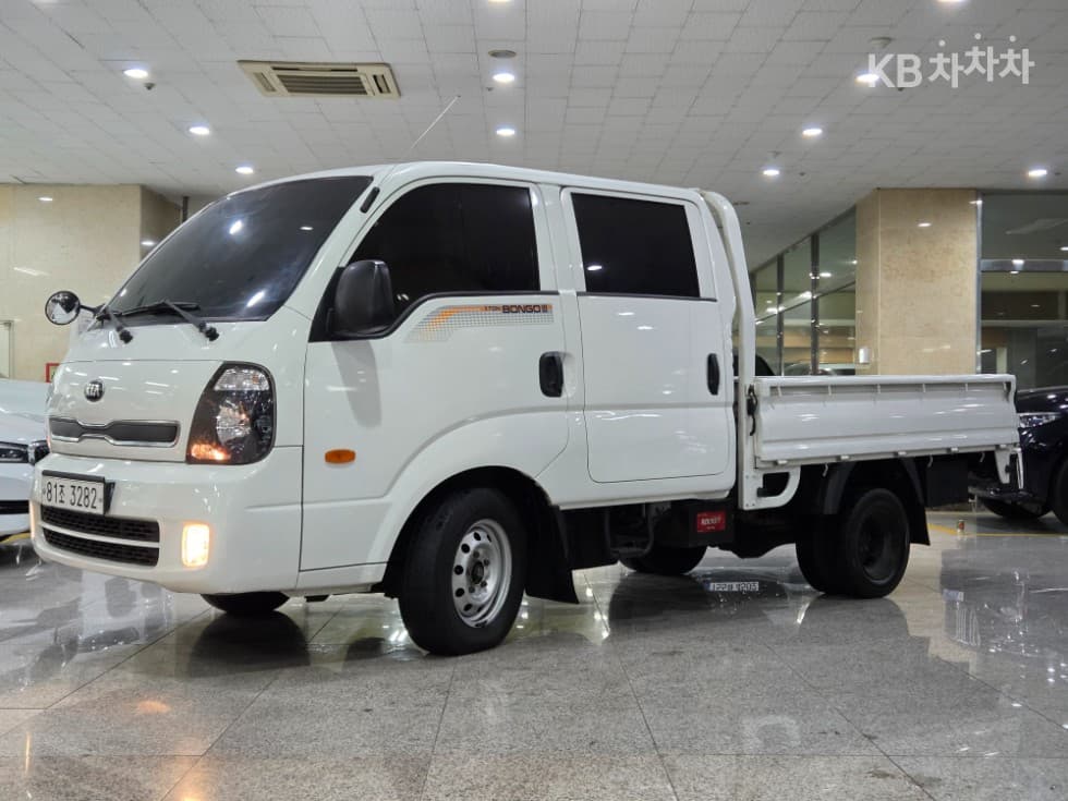 Киа Бонго 3 (лек) 1 тон Удължено междуосие Двойна Кабина CRDi DLX DLX - Image 1
