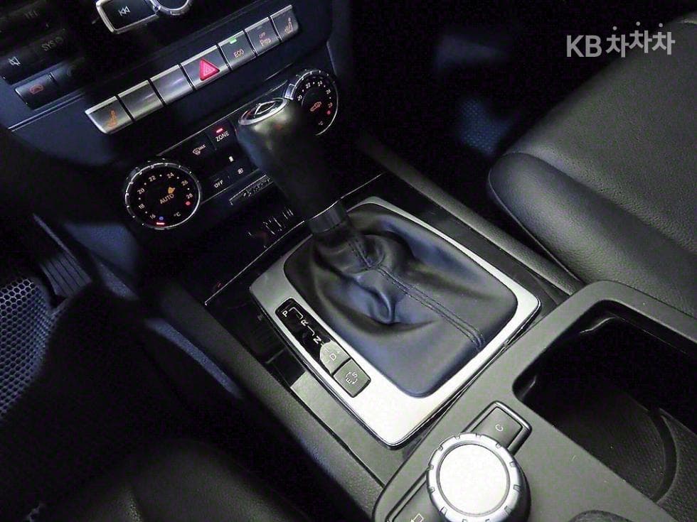 Mercedes-Benz New C-ClassC220 CDi 4Matic 에디션 C W204 - 12