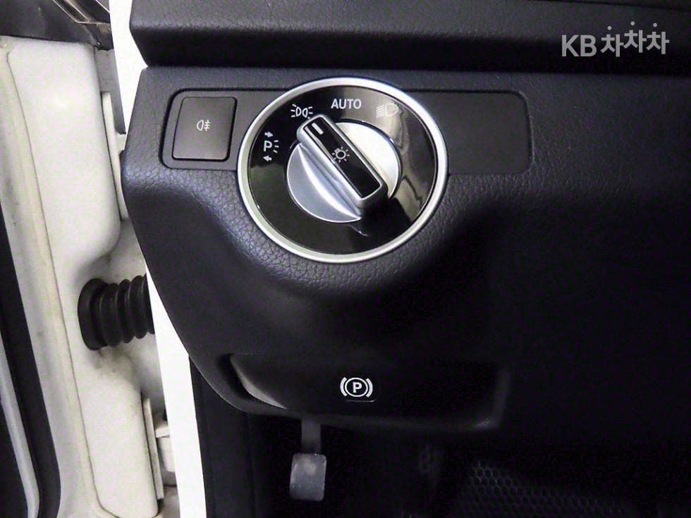 Mercedes-Benz New C-ClassC220 CDi 4Matic 에디션 C W204 - 14