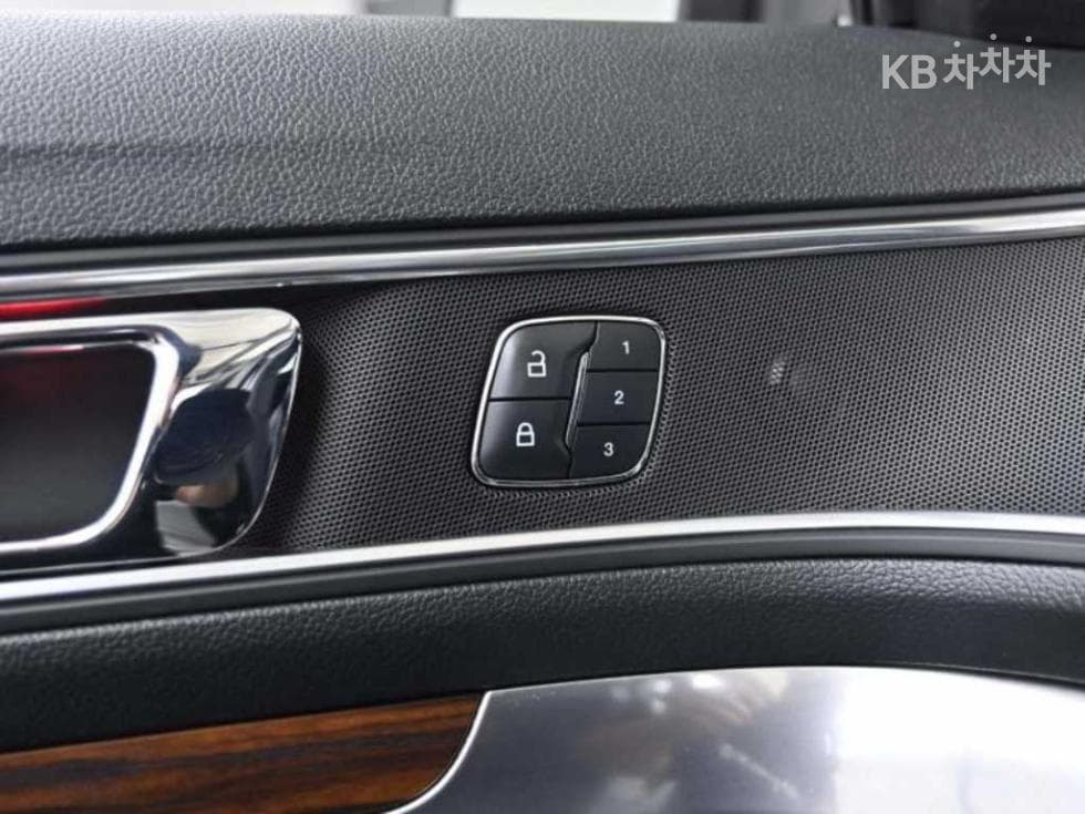 Форд Нов Експлорер2.3 EcoBoost 4x4 Limited - 16