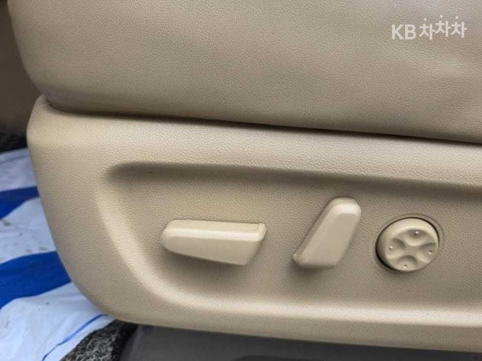 Киа All New Канивал7-местен (Лимузин) 3.3 Бензин Лимузин President - 16