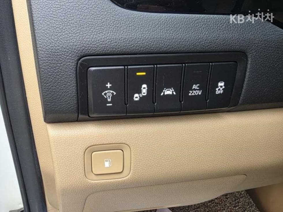 Киа All New Канивал7-местен (Лимузин) 3.3 Бензин Лимузин President - 17