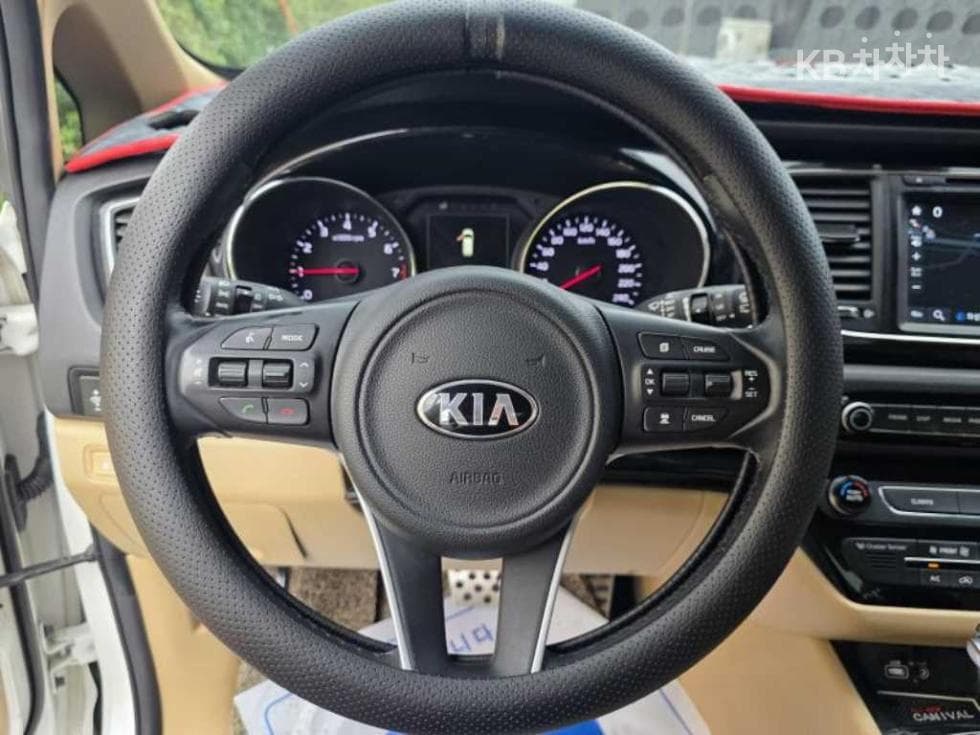Киа All New Канивал7-местен (Лимузин) 3.3 Бензин Лимузин President - 18