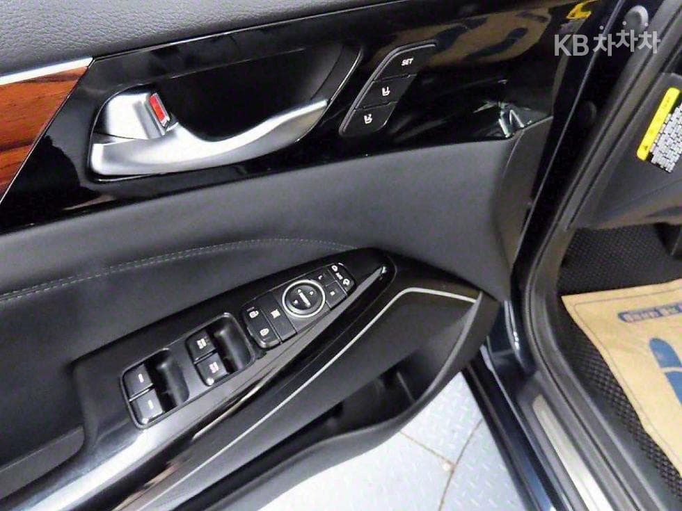 Киа All New K73.3 GDi Лимитиран 에디션 - 12