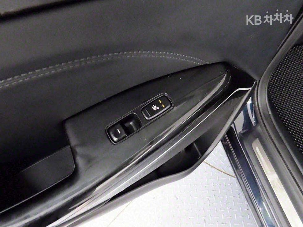 Киа All New K73.3 GDi Лимитиран 에디션 - 13