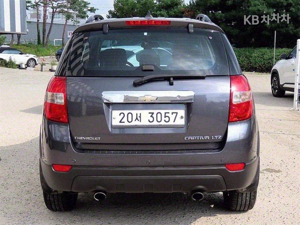 Джи Ем Корея Chevrolet Captiva2WD LS 5-местен - 4