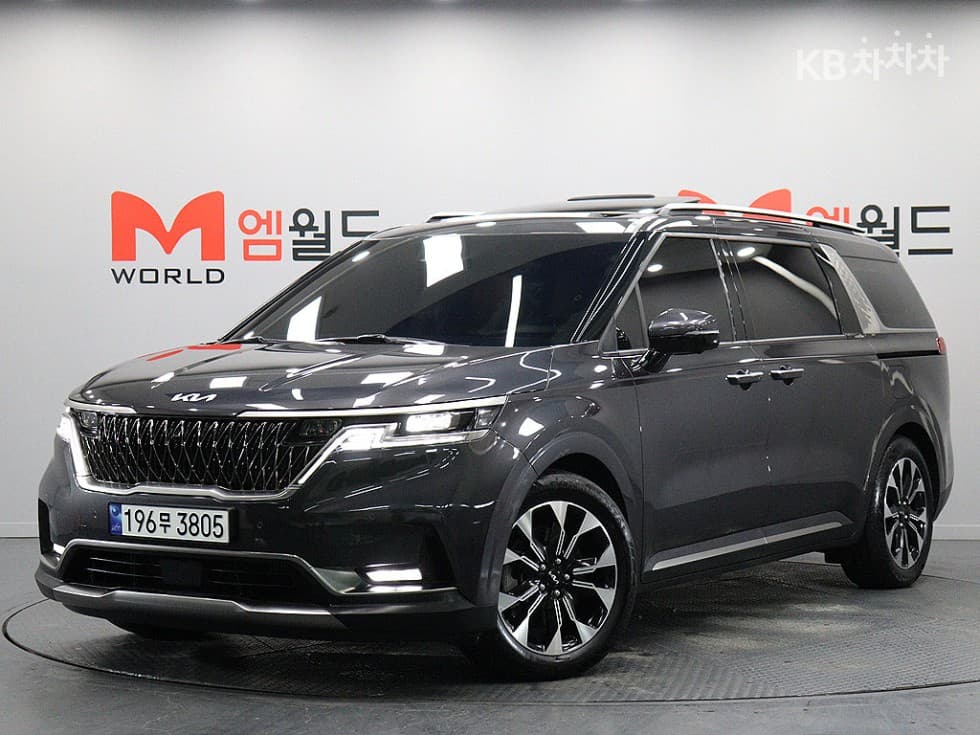 Киа Канивал 4-то поколение D2.2 7-местен (Лимузин) Signature - Image 1