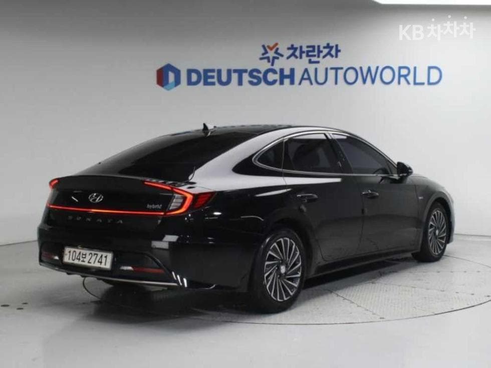 Хюндай Соната Хибрид (DN8)2.0 Хибрид Premium - 2