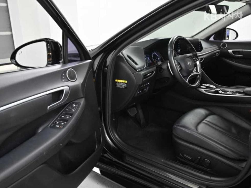 Хюндай Соната Хибрид (DN8)2.0 Хибрид Premium - 11