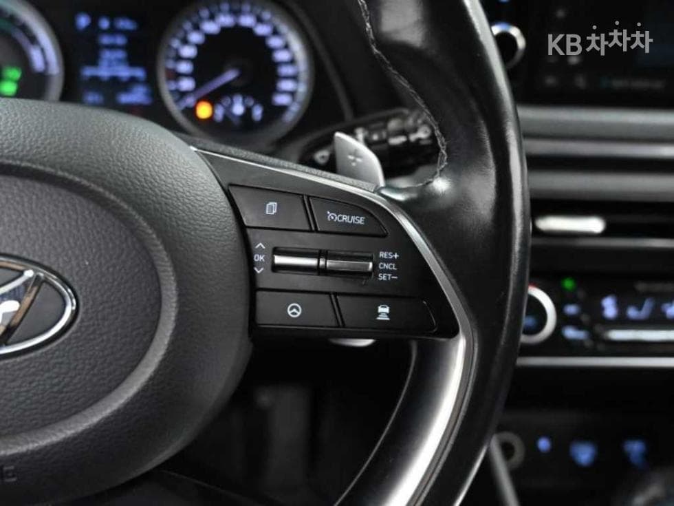 Хюндай Соната Хибрид (DN8)2.0 Хибрид Premium - 18