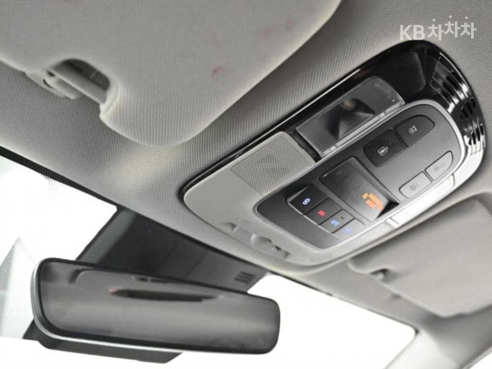 Хюндай Соната Хибрид (DN8)2.0 Хибрид Premium - 19