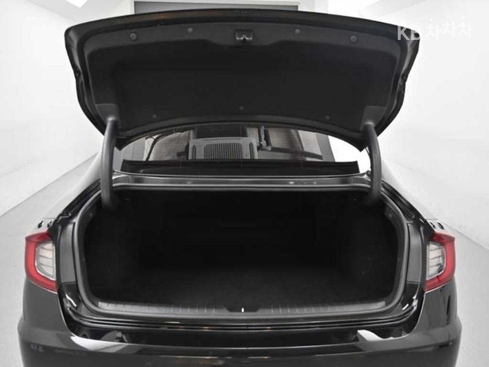 Хюндай Соната Хибрид (DN8)2.0 Хибрид Premium - 20