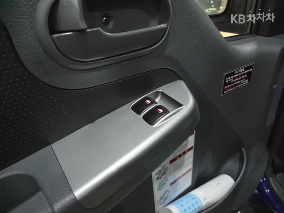 Киа The New (фейслифт) Бонго 3 (лек)덤프 1 тон 일반형 Королевска кабина 장축 4x4 GL - 14