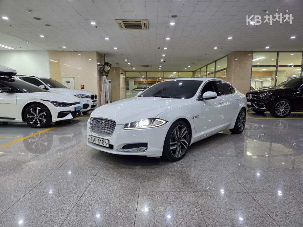 Jaguar New XF 2.0 Лукс X250(13년~) - Image 1