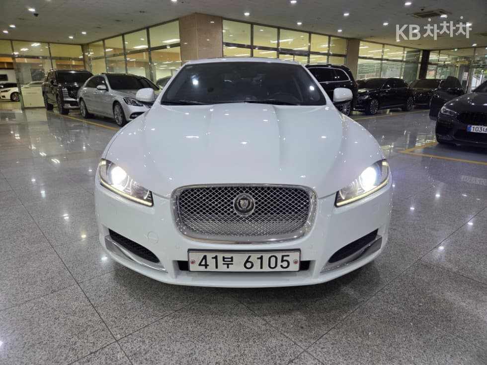 Jaguar New XF2.0 Лукс X250 - 2