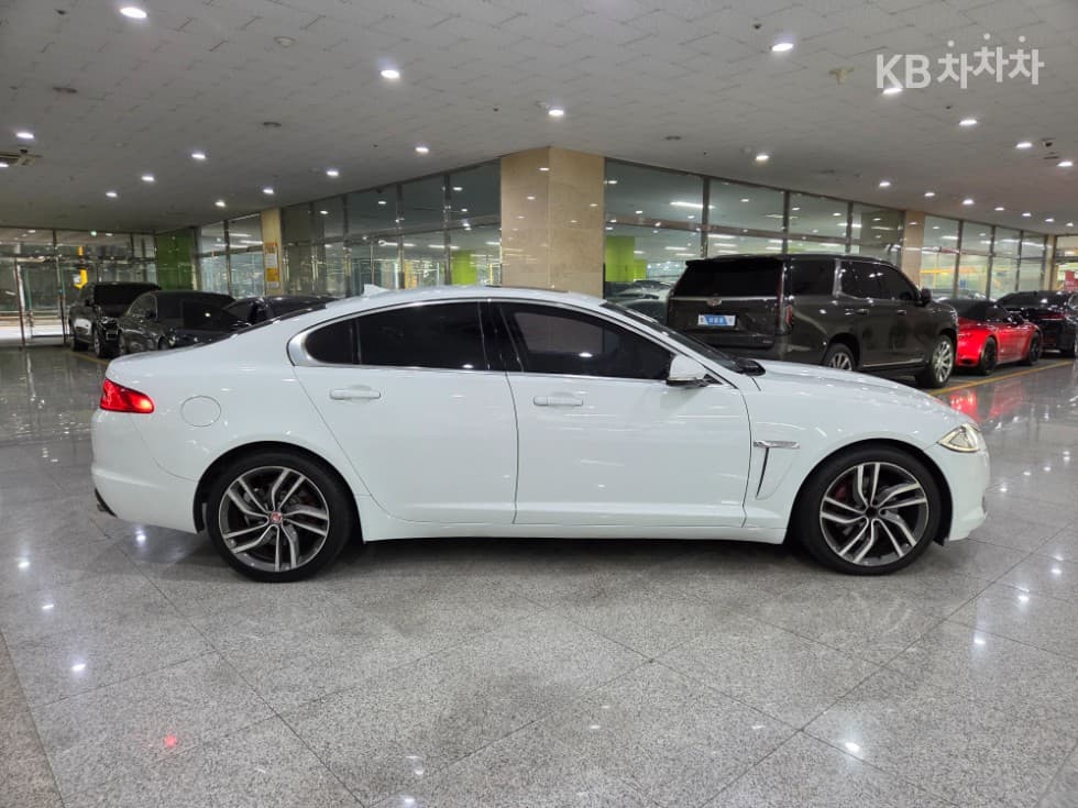 Jaguar New XF2.0 Лукс X250 - 5