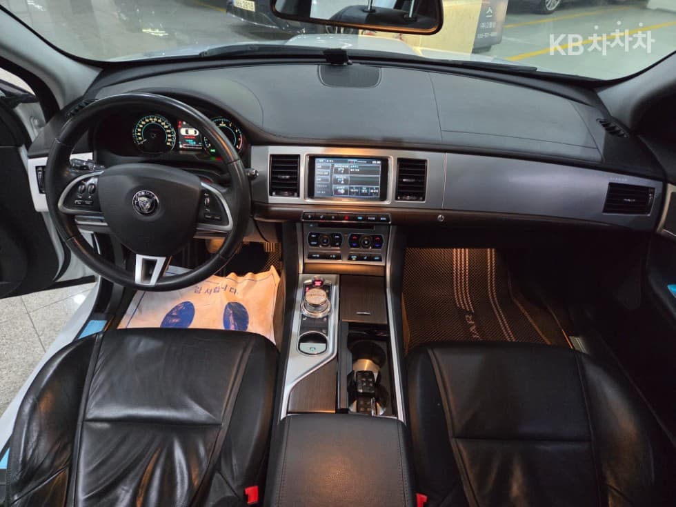 Jaguar New XF2.0 Лукс X250 - 8