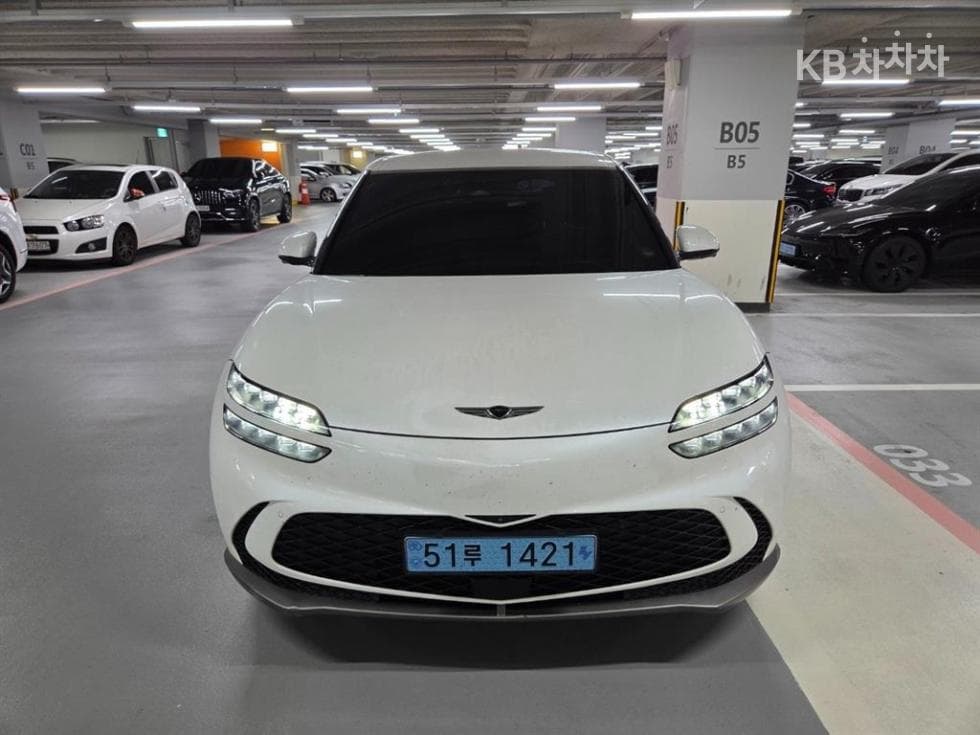 Дженезис GV60Стандартен 2WD Стандартен