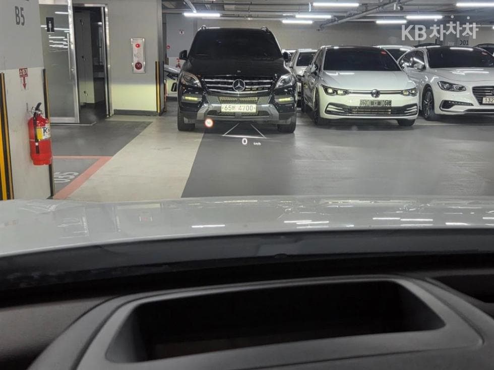 Дженезис GV60Стандартен 2WD Стандартен - 13