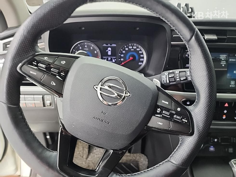 КейДжи Мобилити 뷰티플 코란도1.5 GDi Turbo 2WD C5 Plus - 9