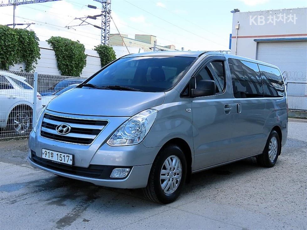 Хюндай Гранд Старекс 5-местен Ван Смарт - Image 1