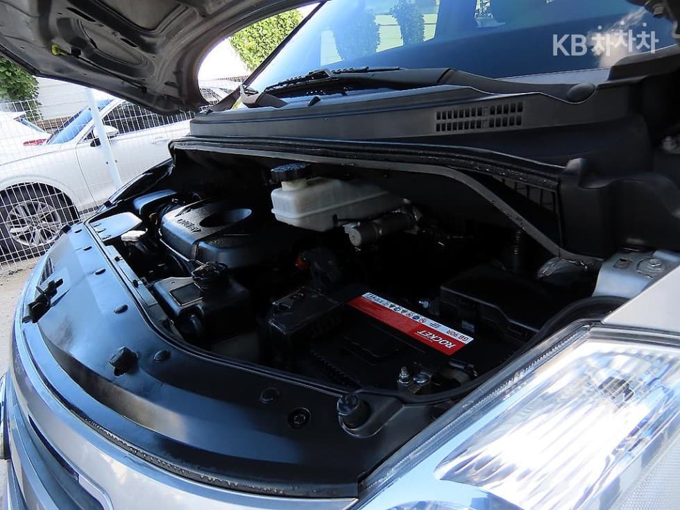 Хюндай Гранд Старекс5-местен Ван Смарт - 17