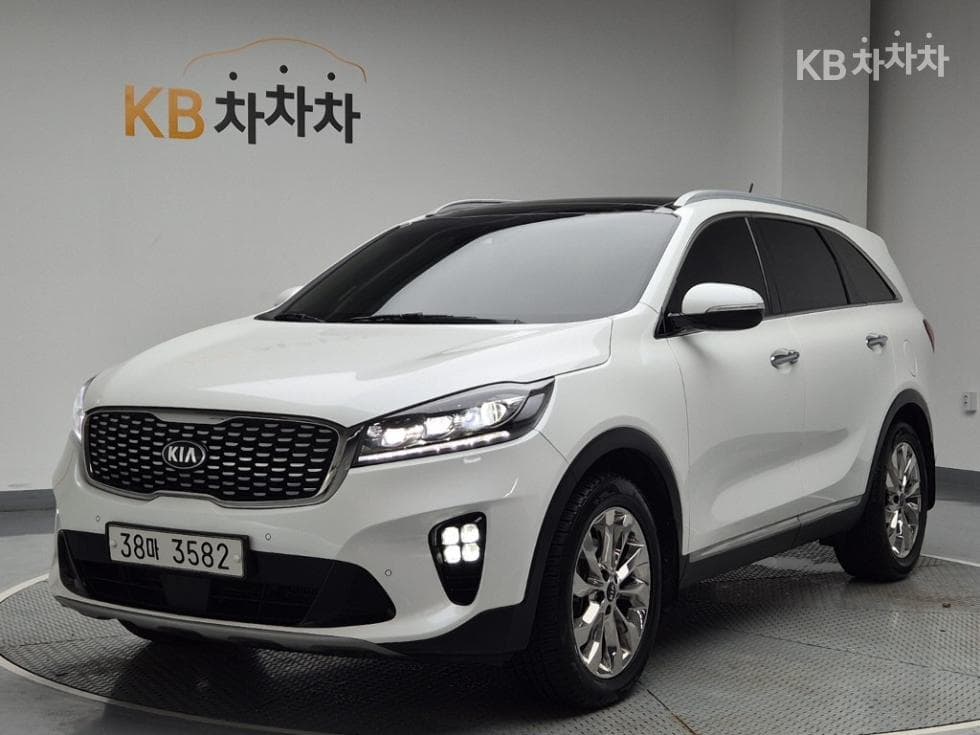 Киа The New (фейслифт) Sorento 2.2 Дизел 2WD Noblesse Специал (специален признак/издание) - Image 1