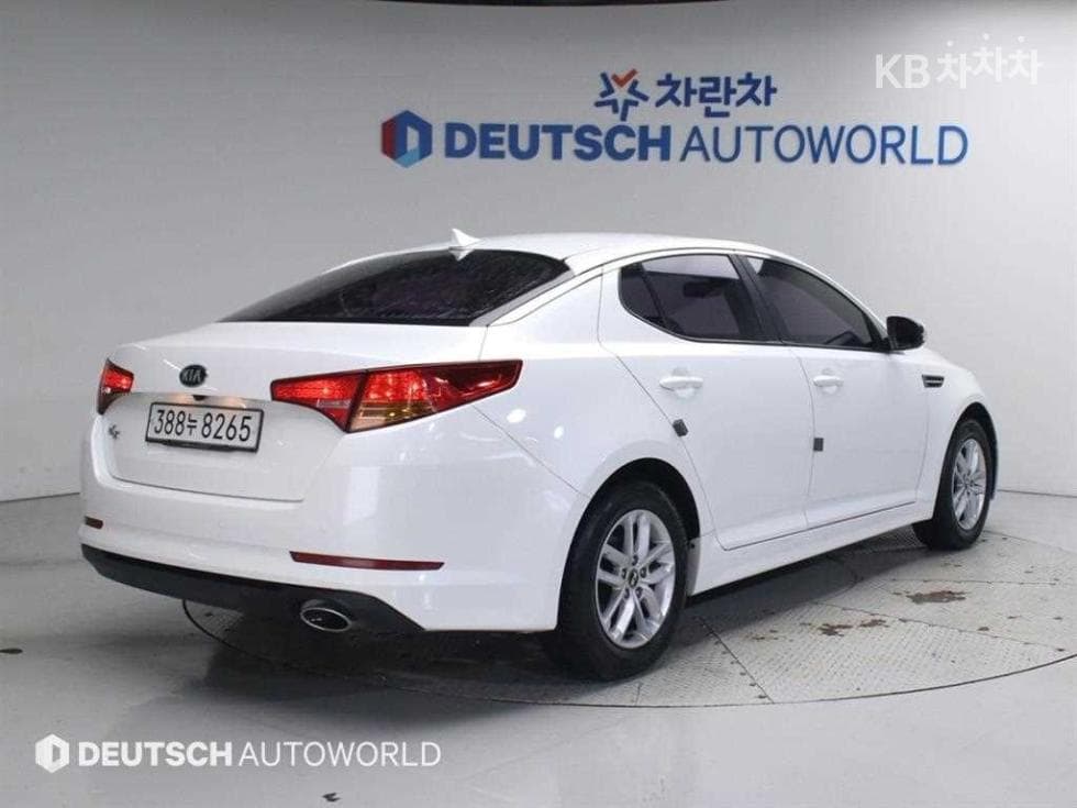 Kia K5 2.0 LPI Deluxe - Image 2