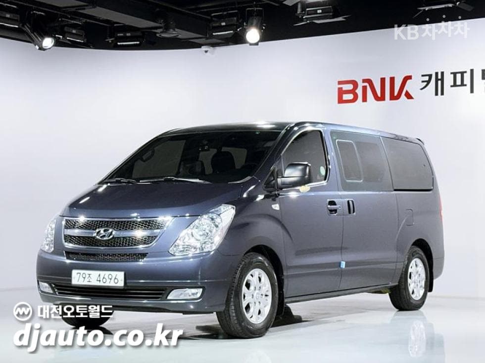 Хюндай Гранд Старекс 12-местен Комби CVX Premium - Image 1