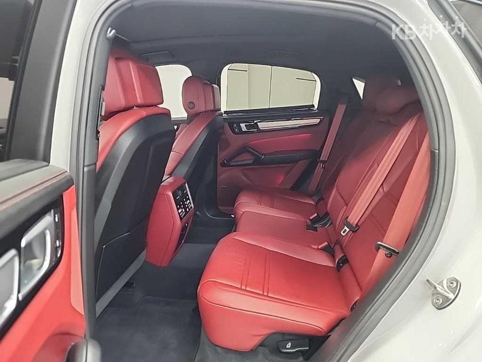 Porsche Cayenne(9Y0)3.0 E-Hybrid Coupe Platinum Edition - 12