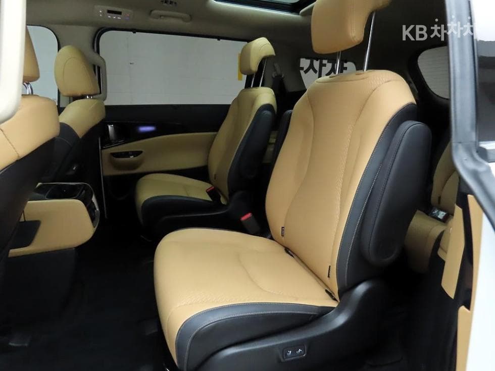 (375Part 6709)Kia Carnival 4th Generation G3.5 GDI 9 Passenger Signature - 7