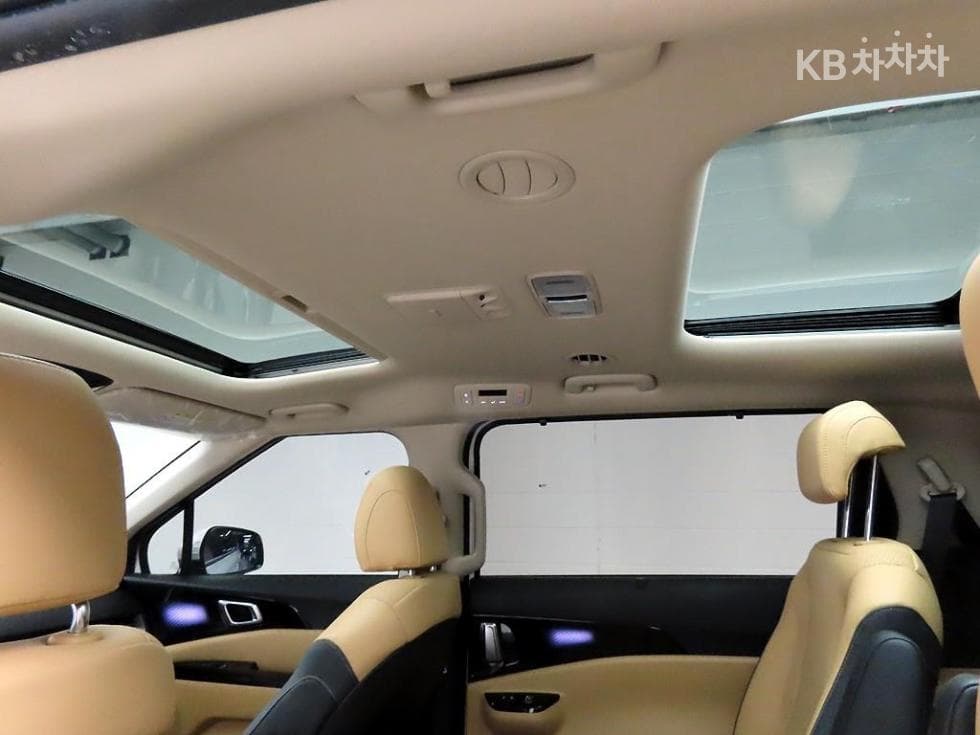 (375Part 6709)Kia Carnival 4th Generation G3.5 GDI 9 Passenger Signature - 16