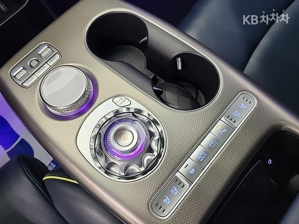 Дженезис GV60퍼포먼스 AWD Стандартен - 8