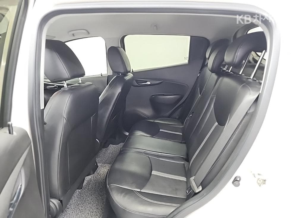 (55O5950)GM The New Spark LT Basic - 12