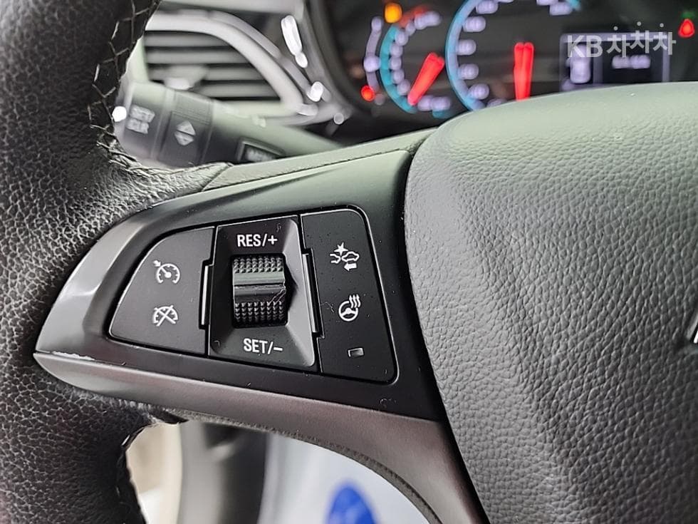 (55O5950)GM The New Spark LT Basic - 17