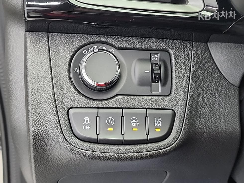 (55O5950)GM The New Spark LT Basic - 18