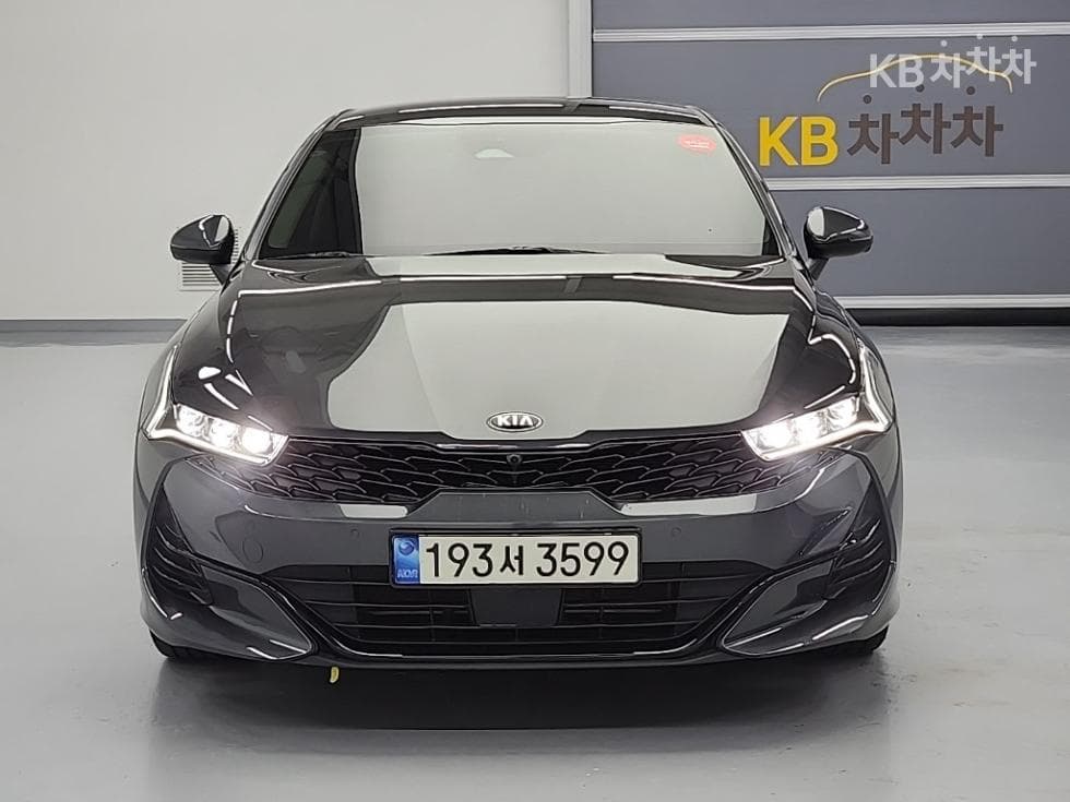 Kia K5 3rd Generation 2.0 GLS Noblesse - Image 2