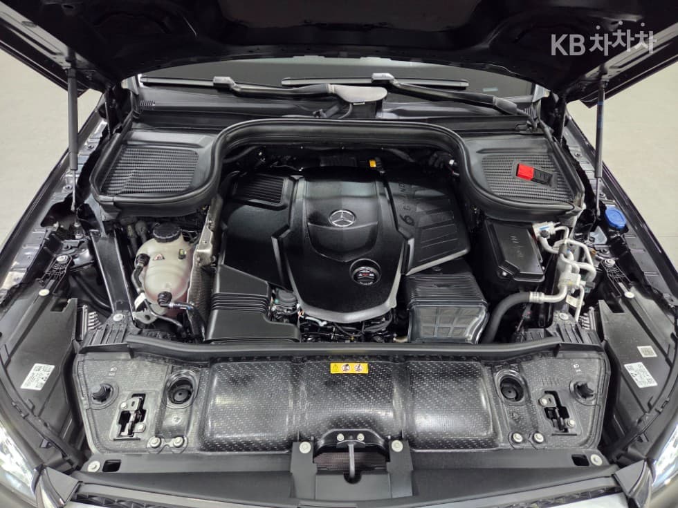 Mercedes-Benz GLS (X167)GLS400d 4Matic Standard - 27