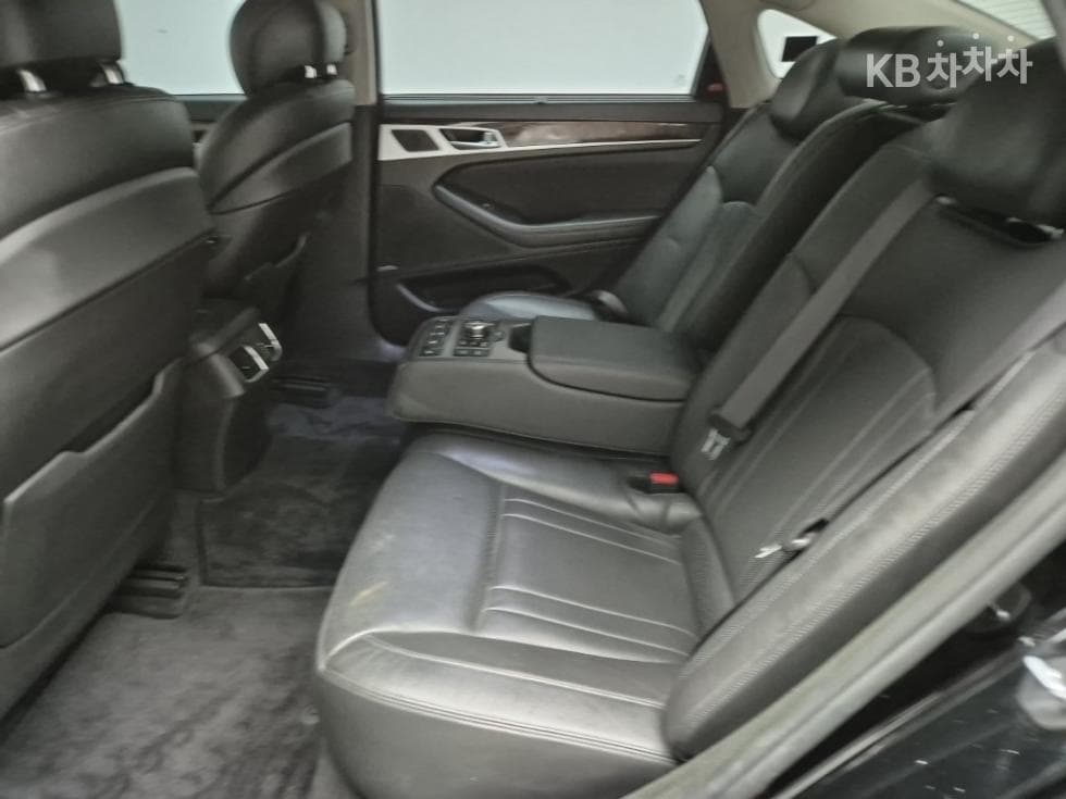 (2471675)Hyundai Genesis DHG330 Premium AWD - 12