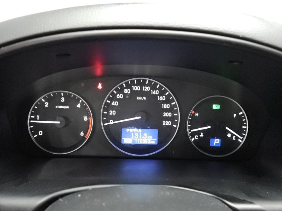 (91M0565)Hyundai The New Grand Starex Van 5 Passenger Style - 6