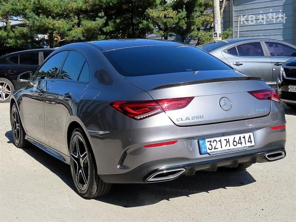 Mercedes-Benz CLA-Class (C118) CLA 250 4MATIC - Image 3